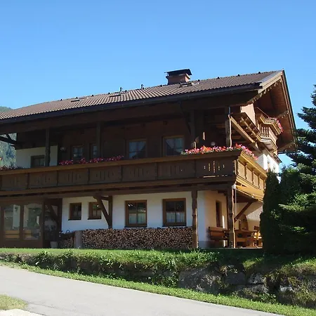 Landhaus Schober アパート *